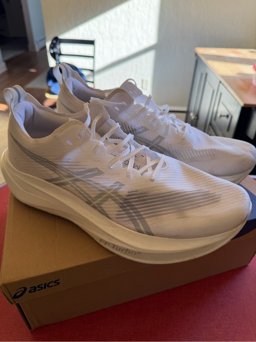 ASICS MEGABLAST Men’s 13 White